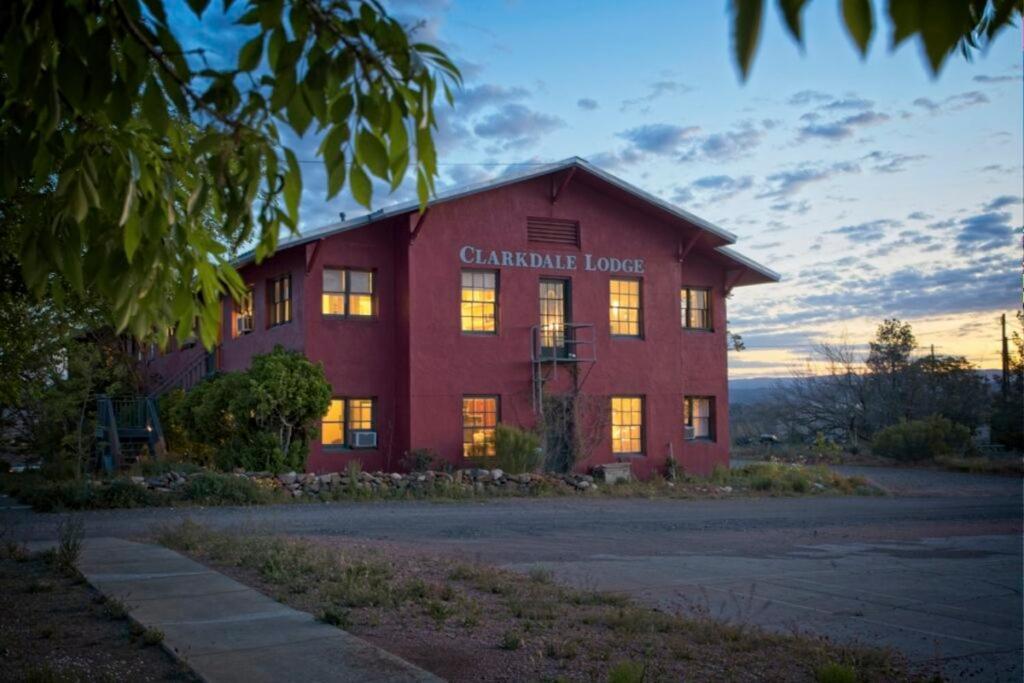 The Clarkdale Lodge Exterior foto